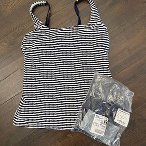 LANDS END 6 navy white swimsuit top tankini top, worn once and new bottoms 10